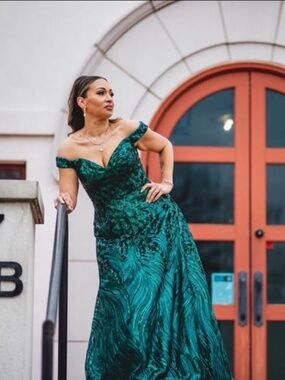Bicici & Coty Emerald Green Formal Dress | Beaded Evening Gown | Size M